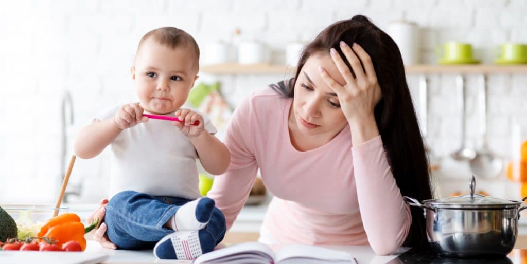 10 Hacks For Moms to Save Time and Money
