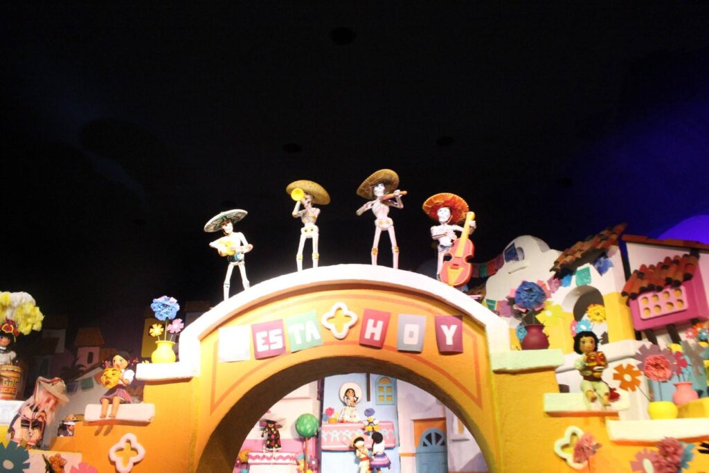 Gran Fiesta Tour Starring the Three Caballeros Ride