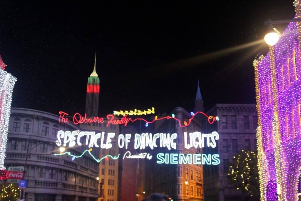 Osborne Family Spectacle of Dancing Lights