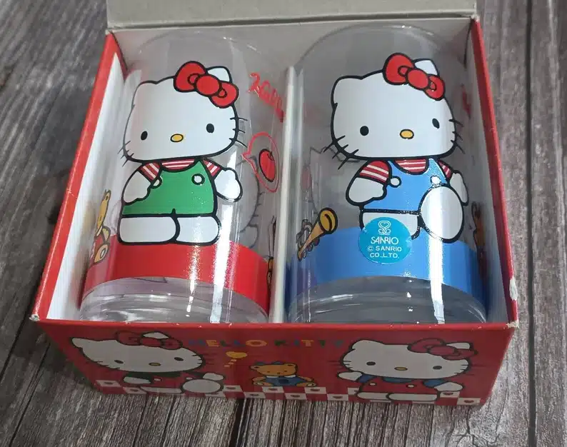Vintage hello kitty drinking glasses in box